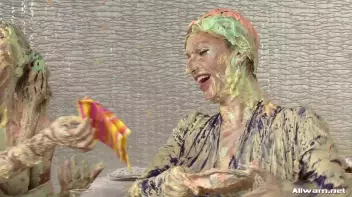 The Messiest Dessert Ever Screencap 73 on sinx.preview.netperv.com