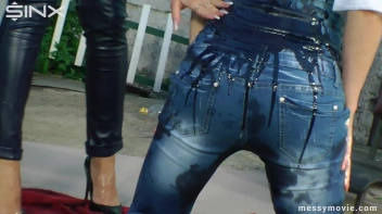 Mechanic Girls Get Oiled Up Screencap 31 on sinx.preview.netperv.com