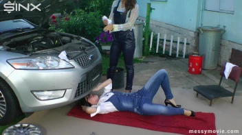 Mechanic Girls Get Oiled Up Screencap 5 on sinx.preview.netperv.com
