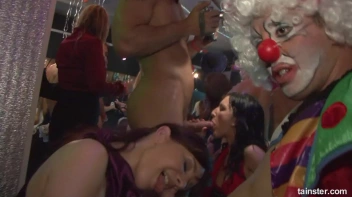 Welcome To The Mad House Part 3 - Cam 2 Screencap 120 on sinx.preview.netperv.com