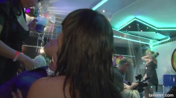 Welcome To The Mad House Part 3 - Cam 2 Screencap 62 on sinx.preview.netperv.com