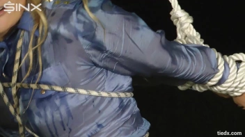 Sexy Officer Taken Hostage Screencap 27 on sinx.preview.netperv.com