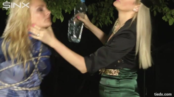 Sexy Officer Taken Hostage Screencap 30 on sinx.preview.netperv.com