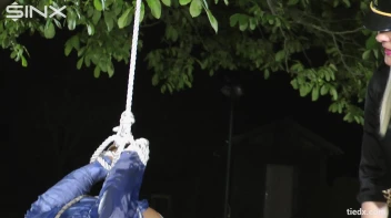 Sexy Officer Taken Hostage Screencap 34 on sinx.preview.netperv.com