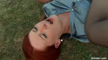 Cum on her short skirt Screencap 95 on sinx.preview.netperv.com