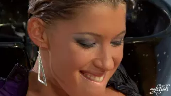 Little Salon of Sloppy Horrors Screencap 55 on sinx.preview.netperv.com