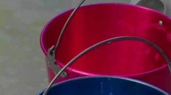 Lesbian Laundromat Screencap 122 on sinx.preview.netperv.com