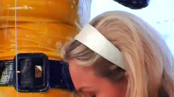 Lesbian Laundromat Screencap 29 on sinx.preview.netperv.com