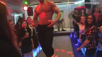 Party Hardcore Gone Crazy Vol. 16 Part 3 - Cam 3 Screencap 45 on sinx.preview.netperv.com