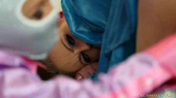 Put My Fist On Your List Screencap 56 on sinx.preview.netperv.com