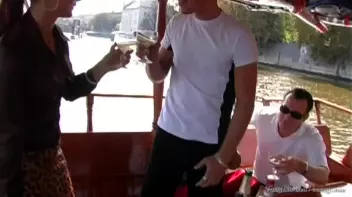 Golden Showers In The Golden City Screencap 8 on sinx.preview.netperv.com