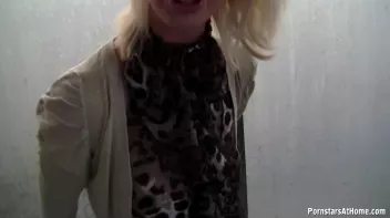 DickSuck Car Wash Screencap 16 on sinx.preview.netperv.com