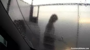 DickSuck Car Wash Screencap 2 on sinx.preview.netperv.com