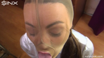 Her Tongue and Lips Are All You Need Screencap 10 on sinx.preview.netperv.com