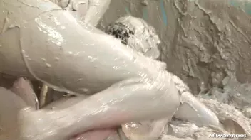 Wedding Babes Bitch Battle Screencap 86 on sinx.preview.netperv.com