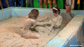 Wedding Babes Bitch Battle Screencap 49 on sinx.preview.netperv.com