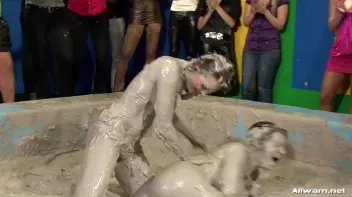 Wedding Babes Bitch Battle Screencap 75 on sinx.preview.netperv.com