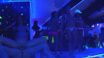 Spring Break Blow-Out Part 5 - Cam 4 Screencap 93 on sinx.preview.netperv.com