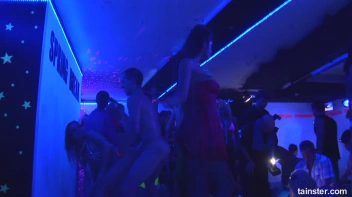 Spring Break Blow-Out Part 5 - Cam 4 Screencap 58 on sinx.preview.netperv.com