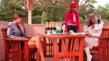 Gina's Unfortunate Series of Events Screencap 34 on sinx.preview.netperv.com