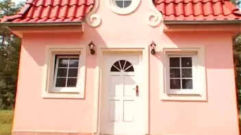 Gina's Unfortunate Series of Events Screencap 5 on sinx.preview.netperv.com