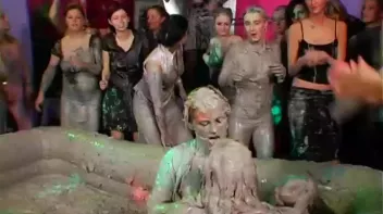 Elegant Muddy Wrestling? Screencap 22 on sinx.preview.netperv.com