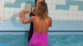 Catfighting Girls Get Soaked In The Pool Screencap 27 on sinx.preview.netperv.com