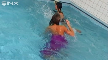 Catfighting Girls Get Soaked In The Pool Screencap 42 on sinx.preview.netperv.com