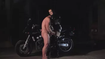 Auf meine Stiefel gewichst Screencap 24 on sinx.preview.netperv.com