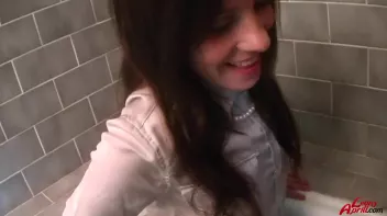 Bloused Up Beauties In The Bath Screencap 19 on sinx.preview.netperv.com