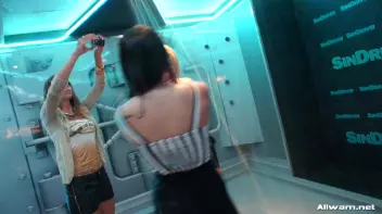 Wetlook Dancers Work The Stage Screencap 69 on sinx.preview.netperv.com