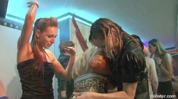 Winter WonderBang Part 2 - Cam 4 Screencap 43 on sinx.preview.netperv.com