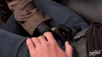 Interracially Double-Teamed Slut Screencap 11 on sinx.preview.netperv.com