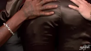 Interracially Double-Teamed Slut Screencap 19 on sinx.preview.netperv.com