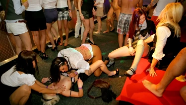 Latest deal - International Summer Lovin' Part 2 - Lesbo Cam