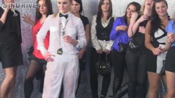 Oily Wrestling: Tatiana Milovani vs. Angelina Screencap 65 on sinx.preview.netperv.com