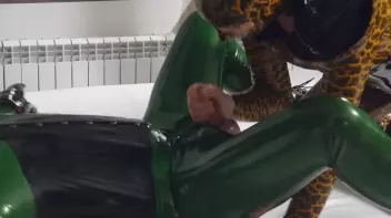 Latexgelüste 3 Screencap 9 on sinx.preview.netperv.com