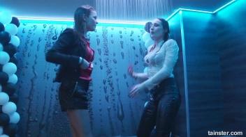 The Wetlook Vibe Is Very Alive! Screencap 69 on sinx.preview.netperv.com