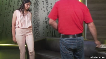 Pissing On This Pretty Pussy In Pink! Screencap 16 on sinx.preview.netperv.com