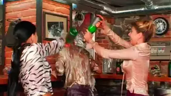 Gratuitous Spillage! Screencap 57 on sinx.preview.netperv.com