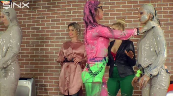 Teammates Cover Each Other In Plaster And Goo Screencap 71 on sinx.preview.netperv.com