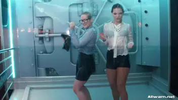 Bloused And Doused Screencap 14 on sinx.preview.netperv.com