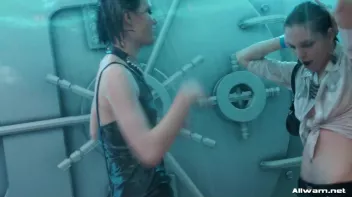 Bloused And Doused Screencap 24 on sinx.preview.netperv.com