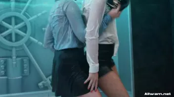 Bloused And Doused Screencap 3 on sinx.preview.netperv.com