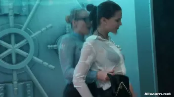 Bloused And Doused Screencap 6 on sinx.preview.netperv.com