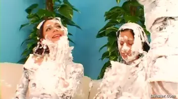 Shaving Foam Battle Screencap 87 on sinx.preview.netperv.com