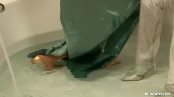 Fully Clothed Bath Buddies Screencap 55 on sinx.preview.netperv.com