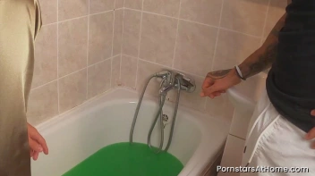 Claudia Macc Gets Covered In Slime After Fucking Her Neighbour Screencap 10 on sinx.preview.netperv.com