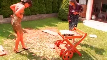 Sticky, Messy Egg Fight Screencap 74 on sinx.preview.netperv.com