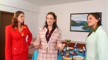 Messy Whipped Topping Bake Off! Screencap 17 on sinx.preview.netperv.com